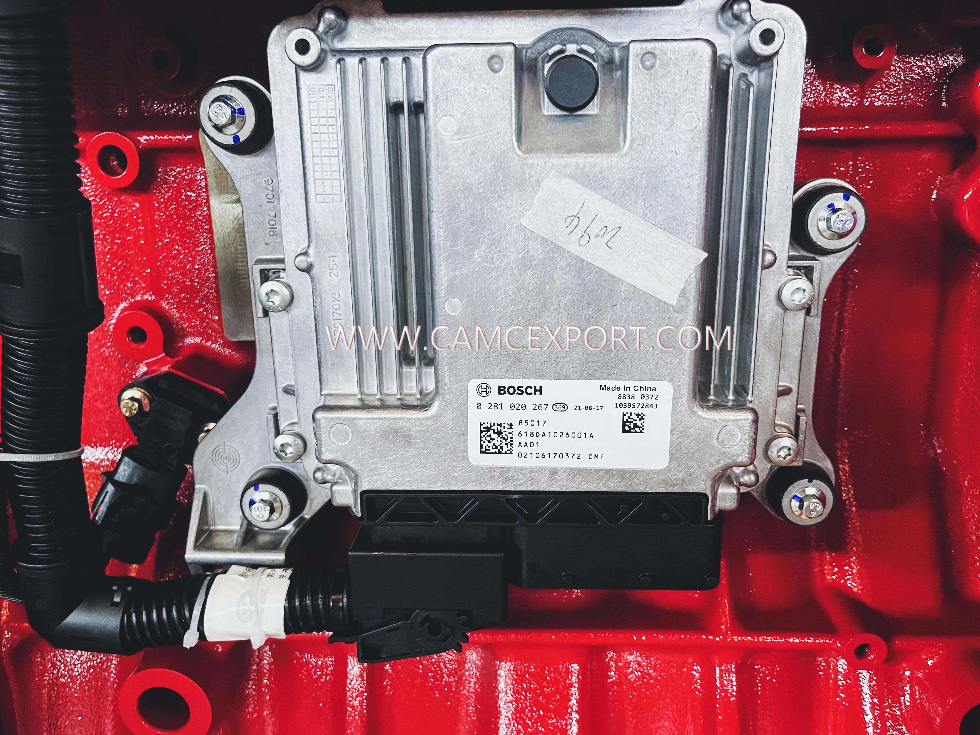 Details of marine diesel engines Detalles de motores diesel marinos.