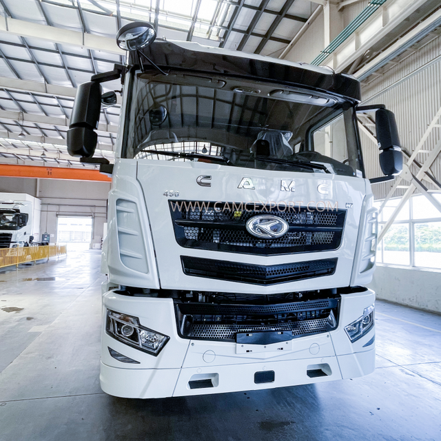 Cumple con las normas de emisión europeas 4*2 tractor diesel para el transporte de carga